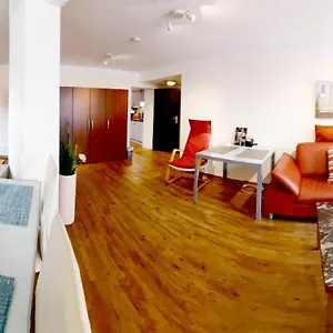 Apartment City-apartment 65qm 2-schlafzimmer Wlan Nichtraucher Parken, Düsseldorf